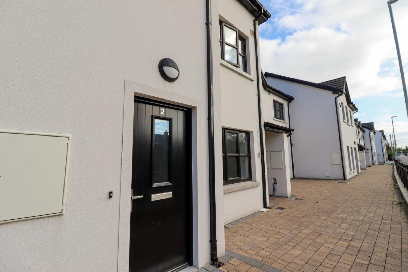 Inviting 2-bed In